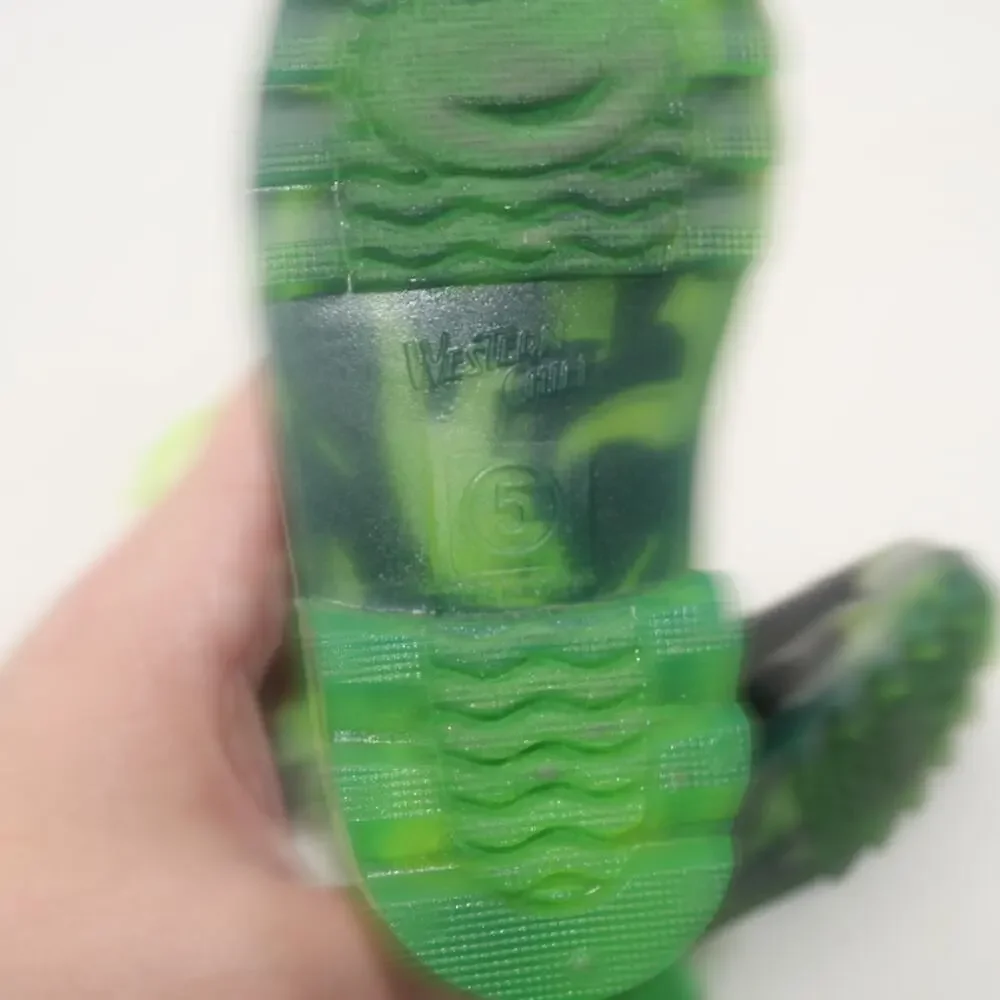 NEW Western Chief Dinosaur Light Up Rain Boots Green Pull Up Toddler Boys 5